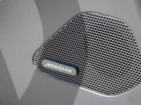 Used 2020 Jaguar F-PACE S image 30