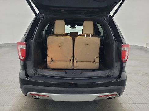 Used 2017 Ford Explorer Limited w/ Equipment Group 301A AWD/4WD image 29