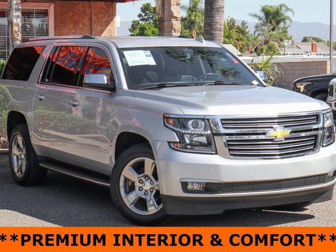 Used 2020 Chevrolet Suburban Premier image 2