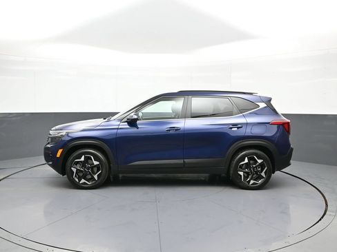 Certified 2024 Kia Seltos EX AWD/4WD image 9