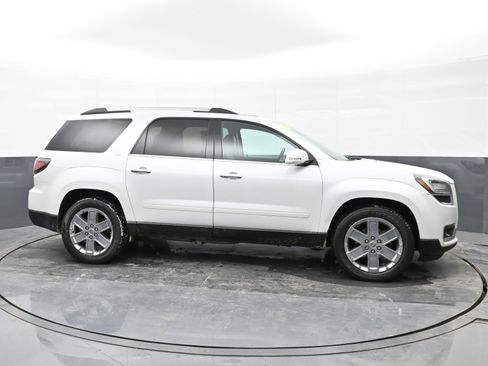 Used 2017 GMC Acadia Limited SLT image 9
