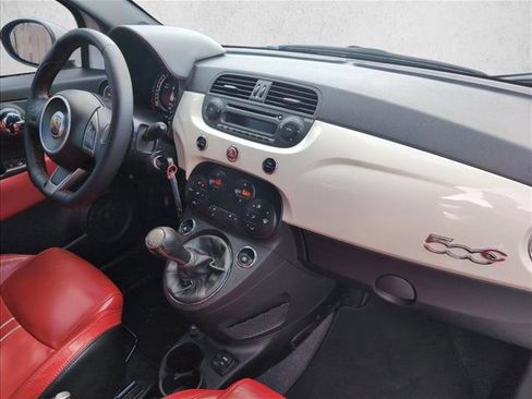 Used 2015 FIAT 500 Abarth w/ Beats Audio Package image 16