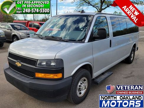 Used 2020 Chevrolet Express 3500 LS RWD image 1