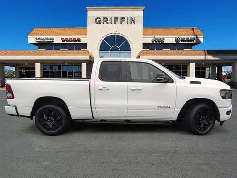 Used 2022 RAM 1500 Big Horn w/ Night Edition RWD image 3
