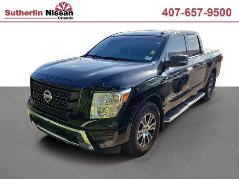 Used 2020 Nissan Titan SV w/ SV Convenience Package RWD image 1