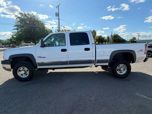 Used 2003 Chevrolet Silverado 2500 LS AWD/4WD image 5