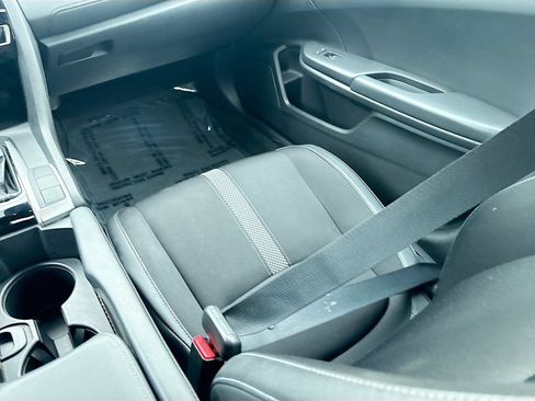 Used 2020 Honda Civic Sport image 21
