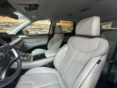 Certified 2024 Hyundai Palisade SEL image 12