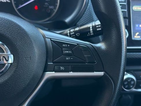 Used 2021 Nissan Kicks S FWD image 30