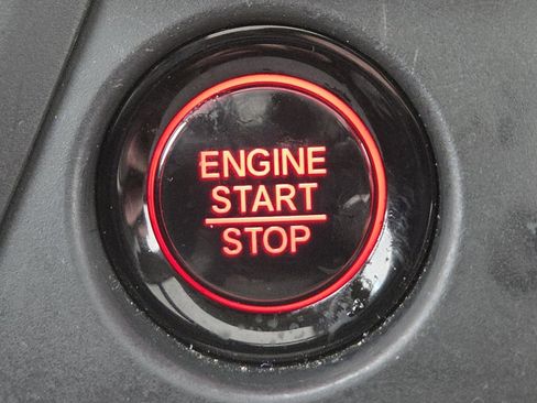 Used 2023 Honda Pilot Touring image 33