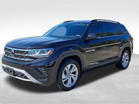 Used 2023 Volkswagen Atlas SE image 3