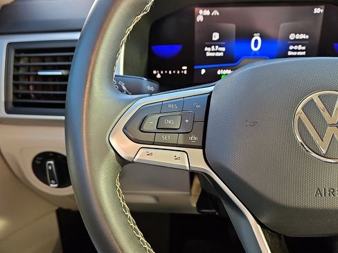 Certified 2022 Volkswagen Atlas SE image 18