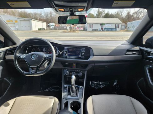 Used 2019 Volkswagen Jetta R-Line image 29