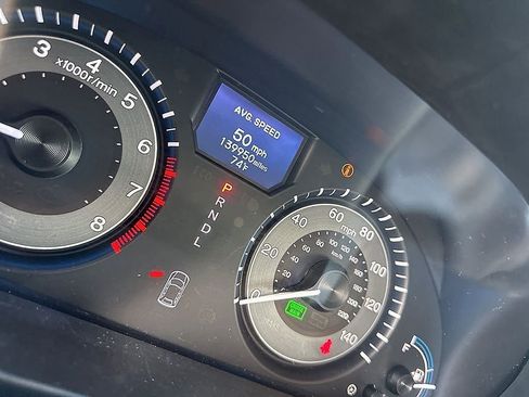 Used 2012 Honda Odyssey Touring image 16