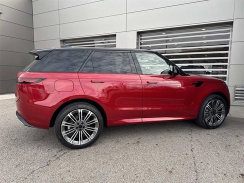 New 2026 Land Rover Range Rover Sport Dynamic SE image 7