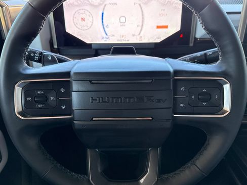 Used 2025 GMC Hummer EV 3X AWD/4WD image 32