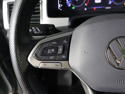 Used 2022 Volkswagen Atlas Cross Sport SEL R-Line image 42