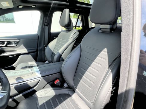 Certified 2026 Mercedes-Benz GLC 300 4MATIC image 16