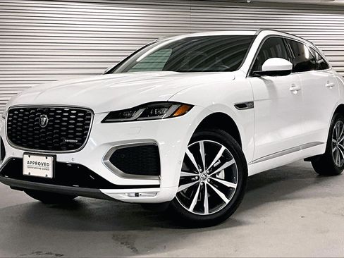 Used 2025 Jaguar F-PACE R-Dynamic S image 1