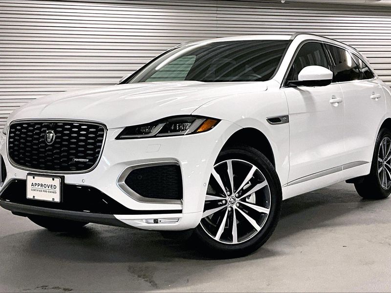 Used 2025 Jaguar F-PACE R-Dynamic S image 1