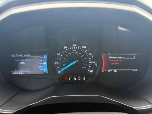 Used 2018 Ford Edge SEL w/ Equipment Group 201A FWD image 18