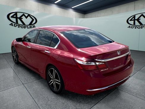 Used 2016 Honda Accord Sport image 5