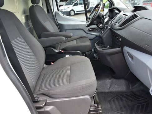 Used 2015 Ford Transit 250 130 Low Roof RWD image 10