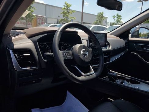 Used 2021 Nissan Rogue SL FWD image 19