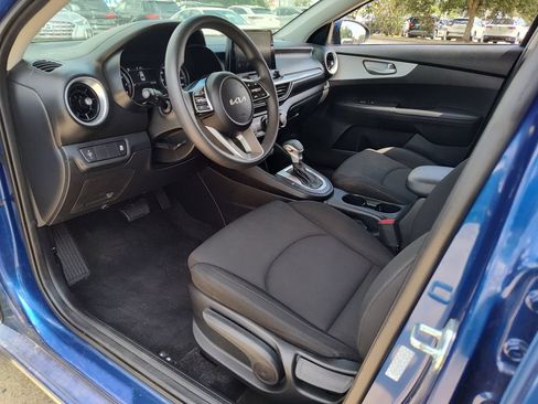 Used 2024 Kia Forte LXS FWD image 2