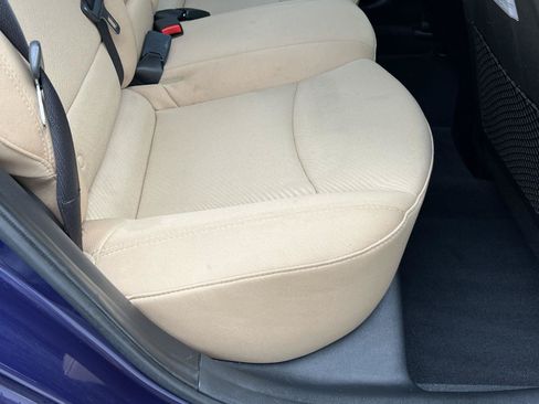 Used 2013 Hyundai Elantra GLS w/ Preferred Pkg FWD image 21