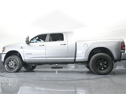 Used 2024 RAM 3500 Limited image 60