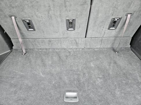 Used 2025 GMC Acadia Elevation image 35