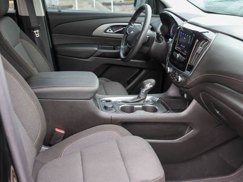 Used 2021 Chevrolet Traverse LS FWD image 15