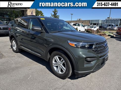 Used 2022 Ford Explorer XLT image 1