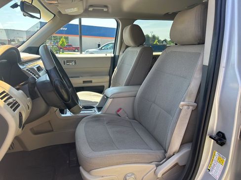Used 2012 Ford Flex SE FWD image 3