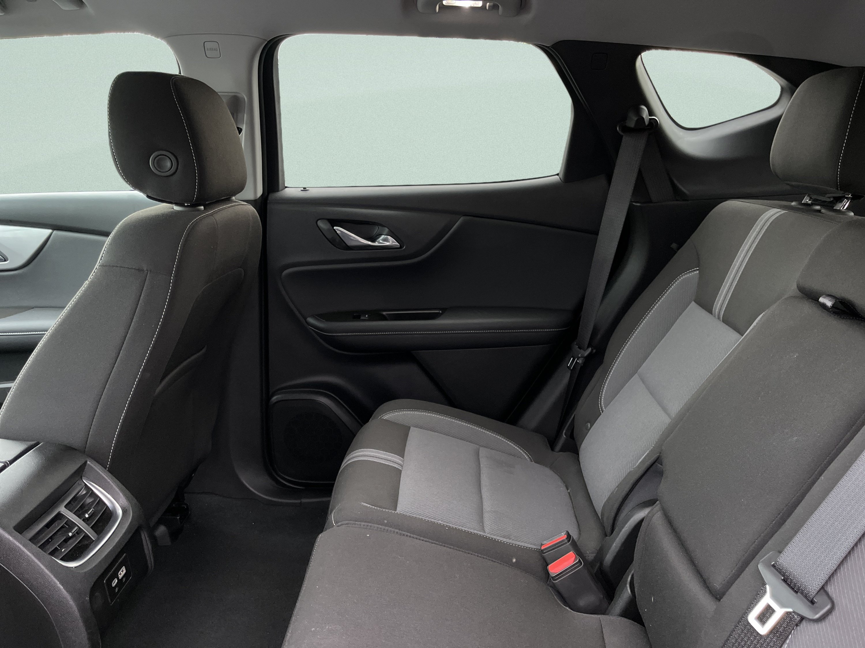 Used 2025 Chevrolet Blazer LT AWD/4WD image 21