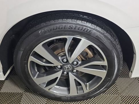 Used 2024 Honda Odyssey Touring image 16