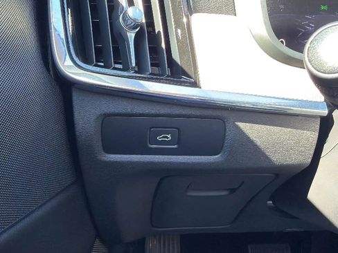 Used 2024 Volvo S90 B6 Plus AWD/4WD image 15