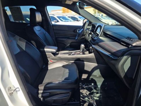 Used 2023 Jeep Compass Trailhawk image 10