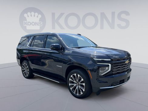 Used 2025 Chevrolet Tahoe High Country RWD image 10
