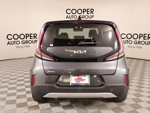 Used 2023 Kia Soul LX w/ Option Group 015 FWD image 20