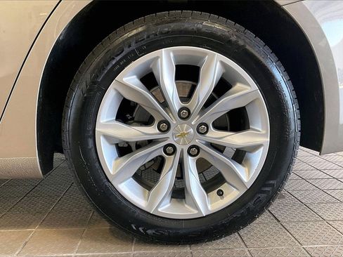 Used 2025 Chevrolet Malibu LT image 33