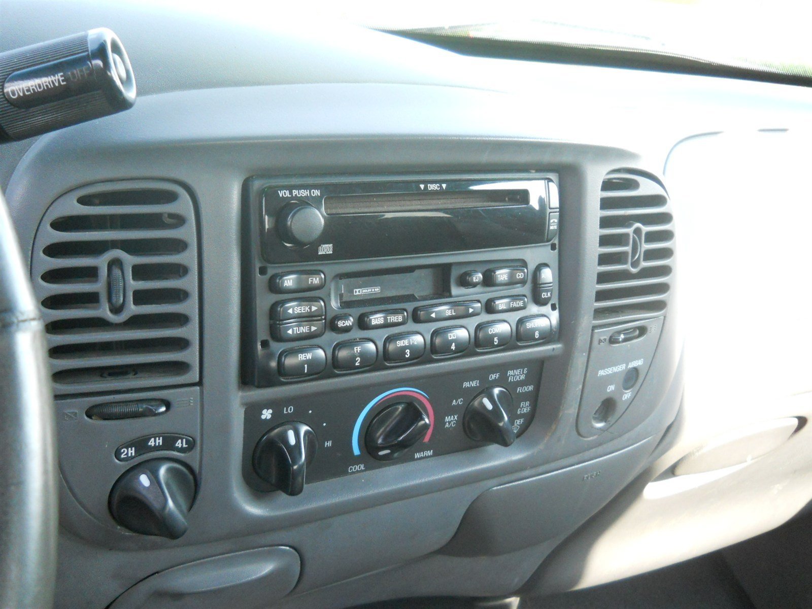 Used 2001 Ford F150 XLT AWD/4WD image 5