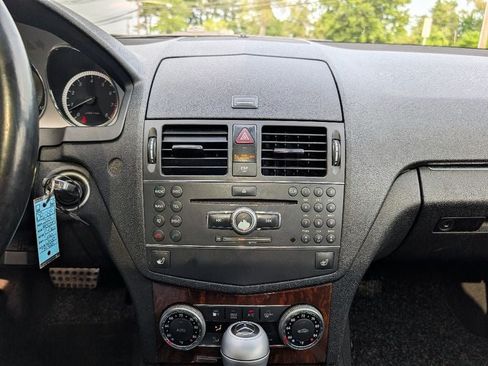 Used 2009 Mercedes-Benz C 300 4MATIC Sedan image 24
