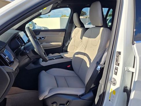 New 2026 Volvo XC90 B6 Ultra w/ Protection Package Premier AWD/4WD image 14