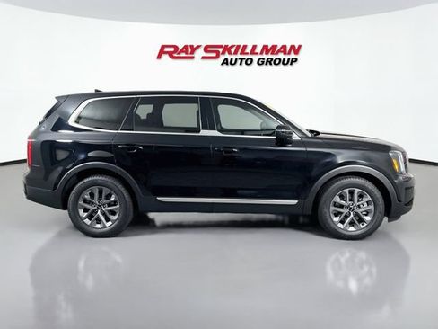 Used 2023 Kia Telluride LX AWD/4WD image 8