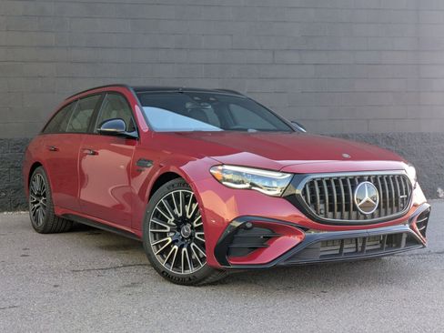 Used 2026 Mercedes-Benz E 53 AMG 4MATIC Sedan image 3