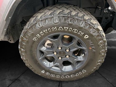 Used 2023 Jeep Wrangler Unlimited w/ Cold Weather Group image 10