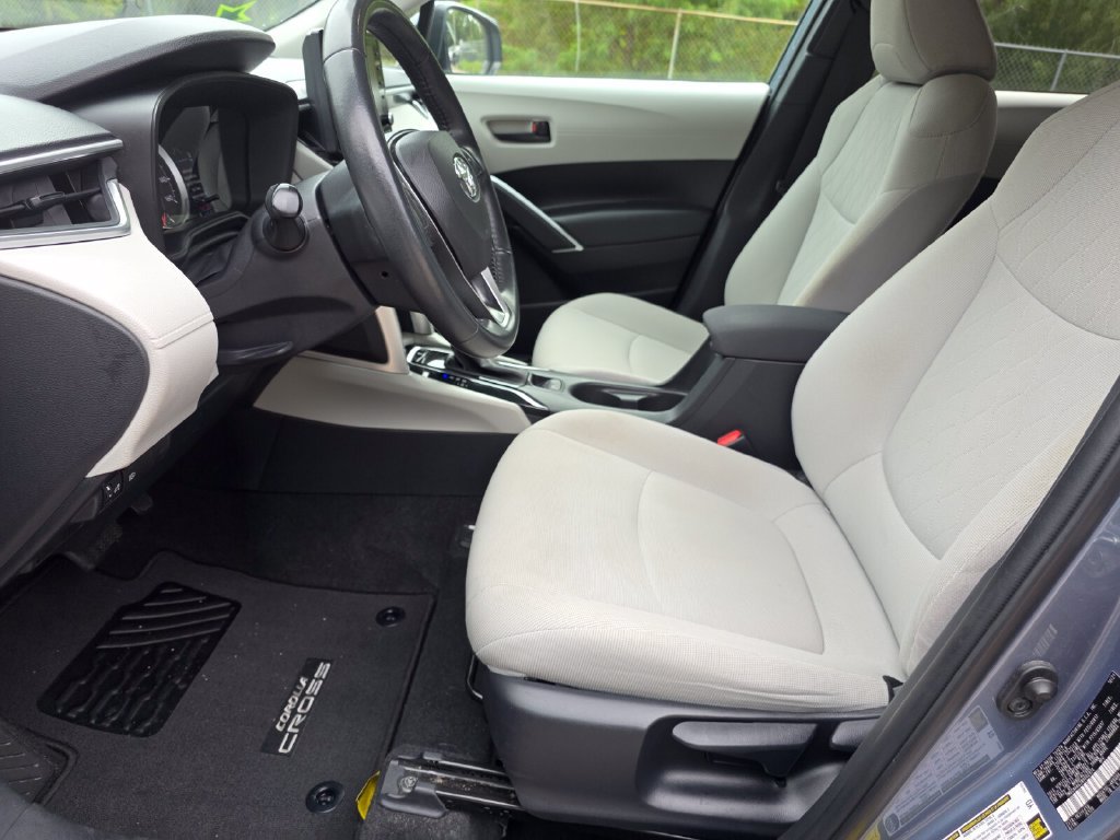 Certified 2022 Toyota Corolla Cross LE FWD image 25