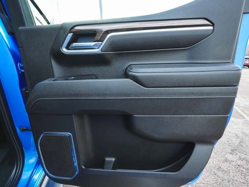 Used 2025 Chevrolet Silverado 1500 RST image 13